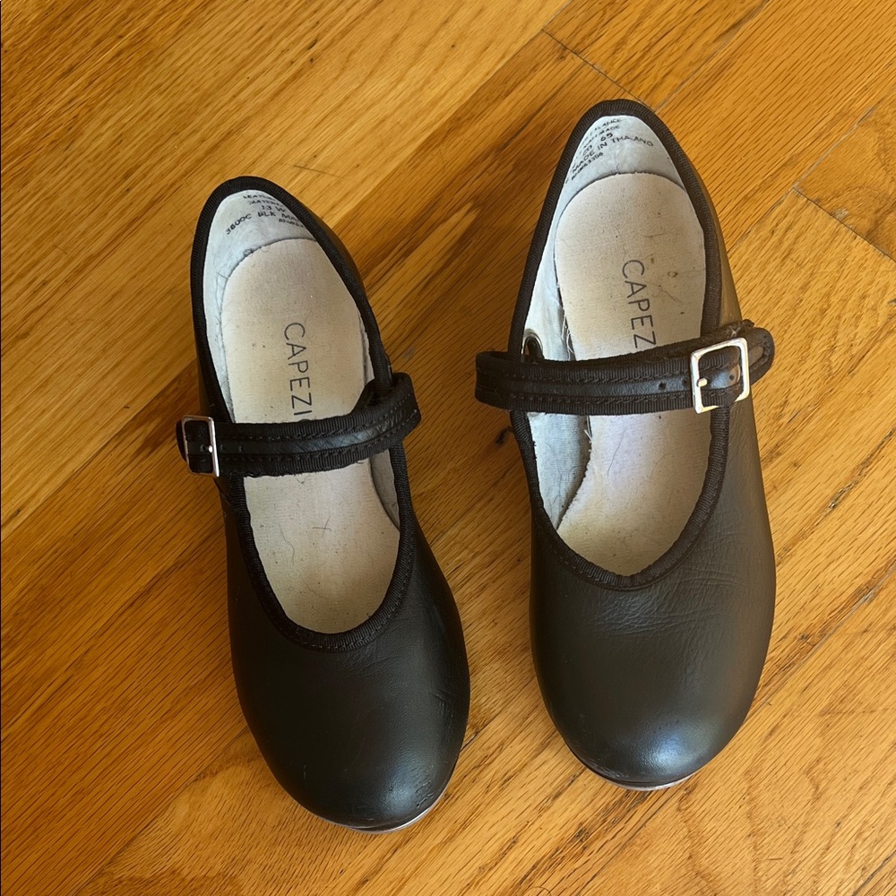 Capezio Black Mary Jane Dress Shoes for Kids